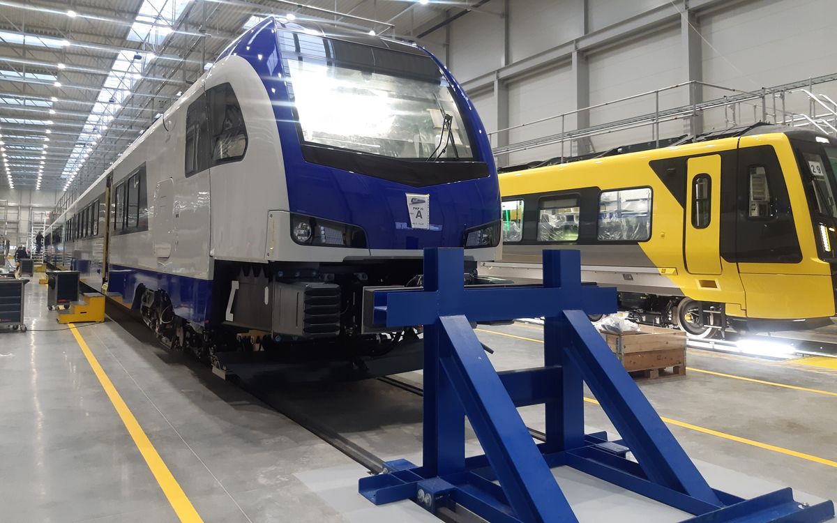 Nowy elektryczny pociąg PKP Intercity. Jest cichy i ekologiczny 2