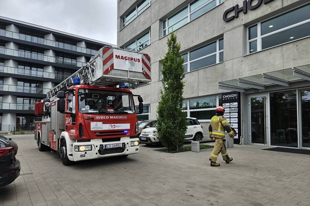 Alarm przeciwpożarowy w biurowcu Chodźki Office