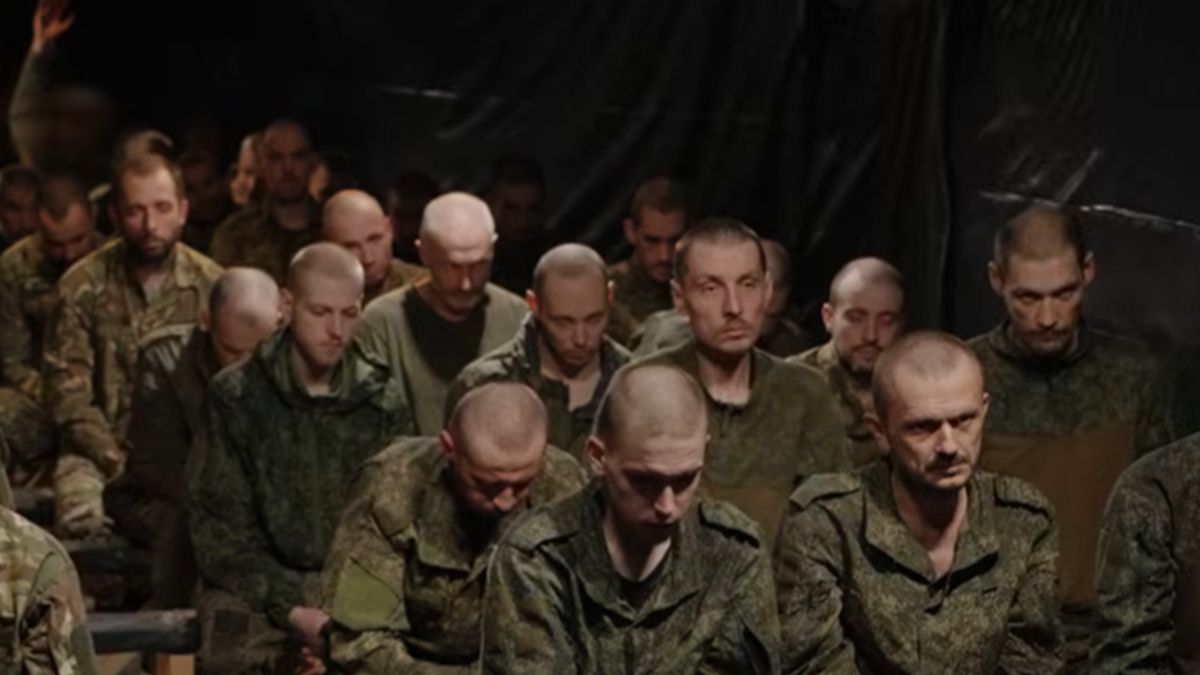 Rosjanie poddali się Ukraińcom.