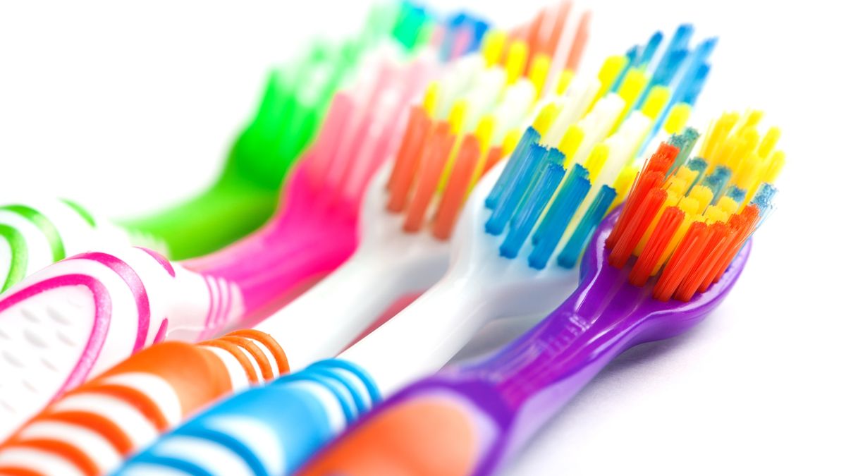 TechFlash - udoskonalony konkurent Google Glass, hybryda projektora i tabletu oraz cena HTC Vive 1