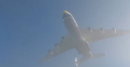 Antonow An-225 w Rzeszowie. Nagranie z lądowania największego samolot świata