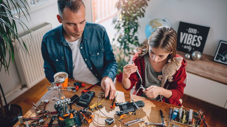 Kreatywna zabawa to dobra okazja, żeby spędzić czas razem z dzieckiem