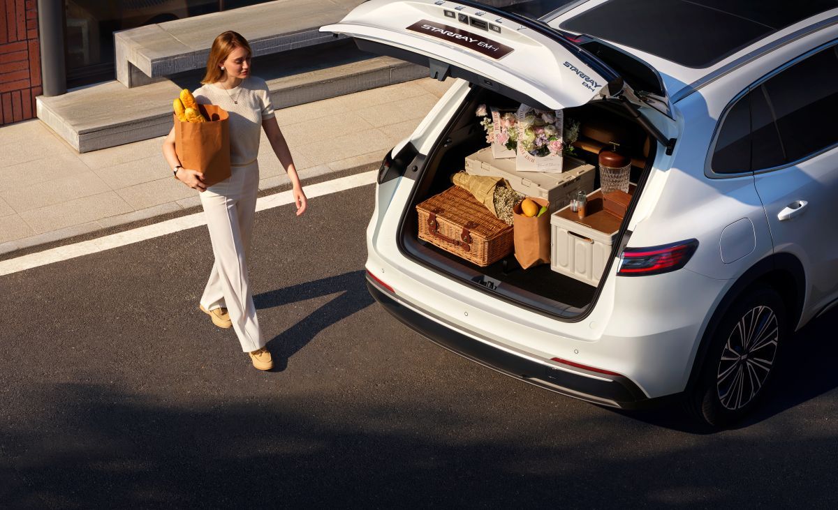 Geely Starray EM-i
