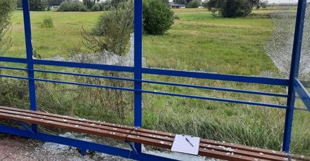 22-latek pokłócił się z dziewczyną. Zaczął strzelać do przystanków