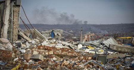 "Nie chcą wyjechać". Tak wygląda codzienne życie w cieniu wojny