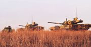 Na pewno mają trzy sztuki. Rosja chwali się plutonem czołgów "Armata"