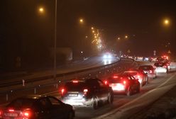 Zakopianka. Turyści wracają z gór, na trasie tworzy się korek