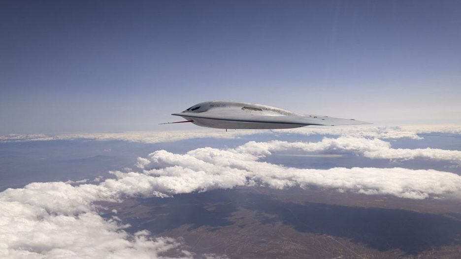 B-21 Raider w locie
