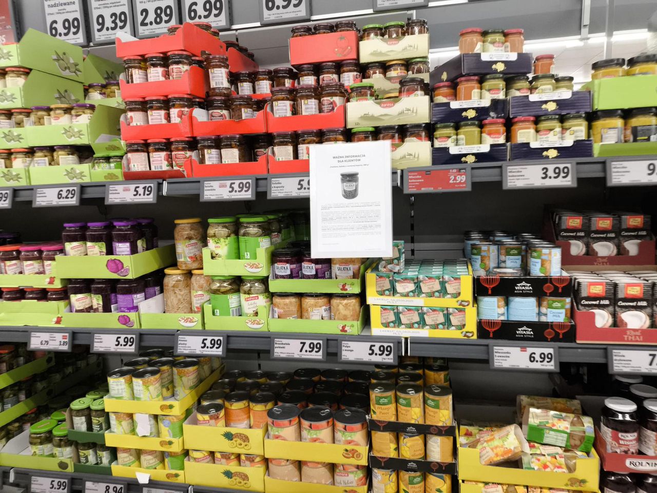 Pilny komunikat dla klientów Lidla. Sklep wycofał produkt i apeluje o jego zwrot