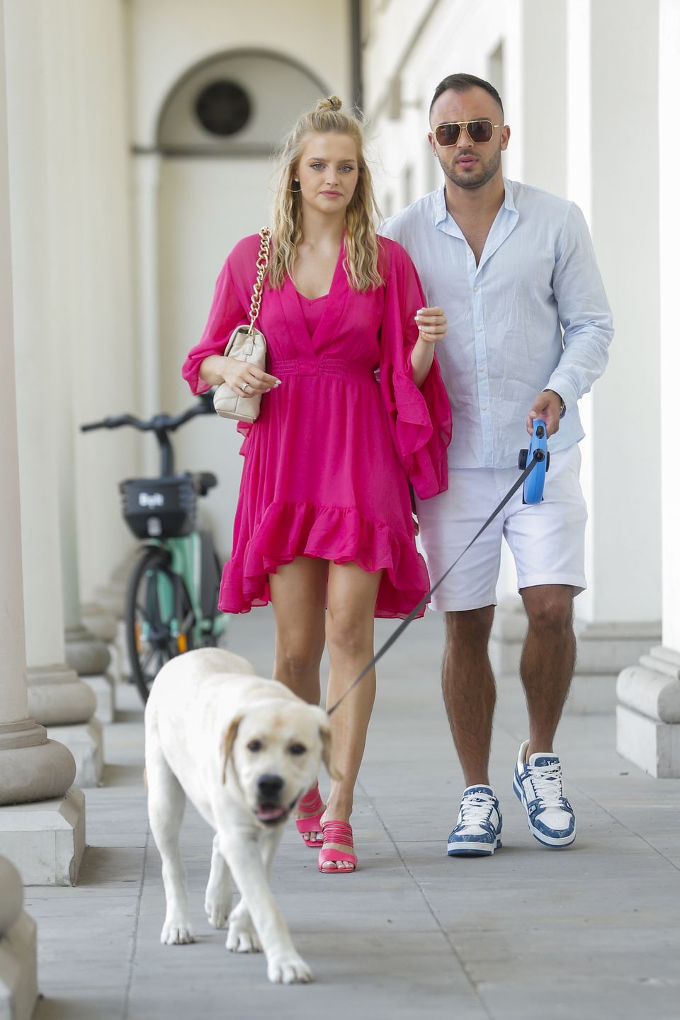 Karolina Pisarek, Roger Salla