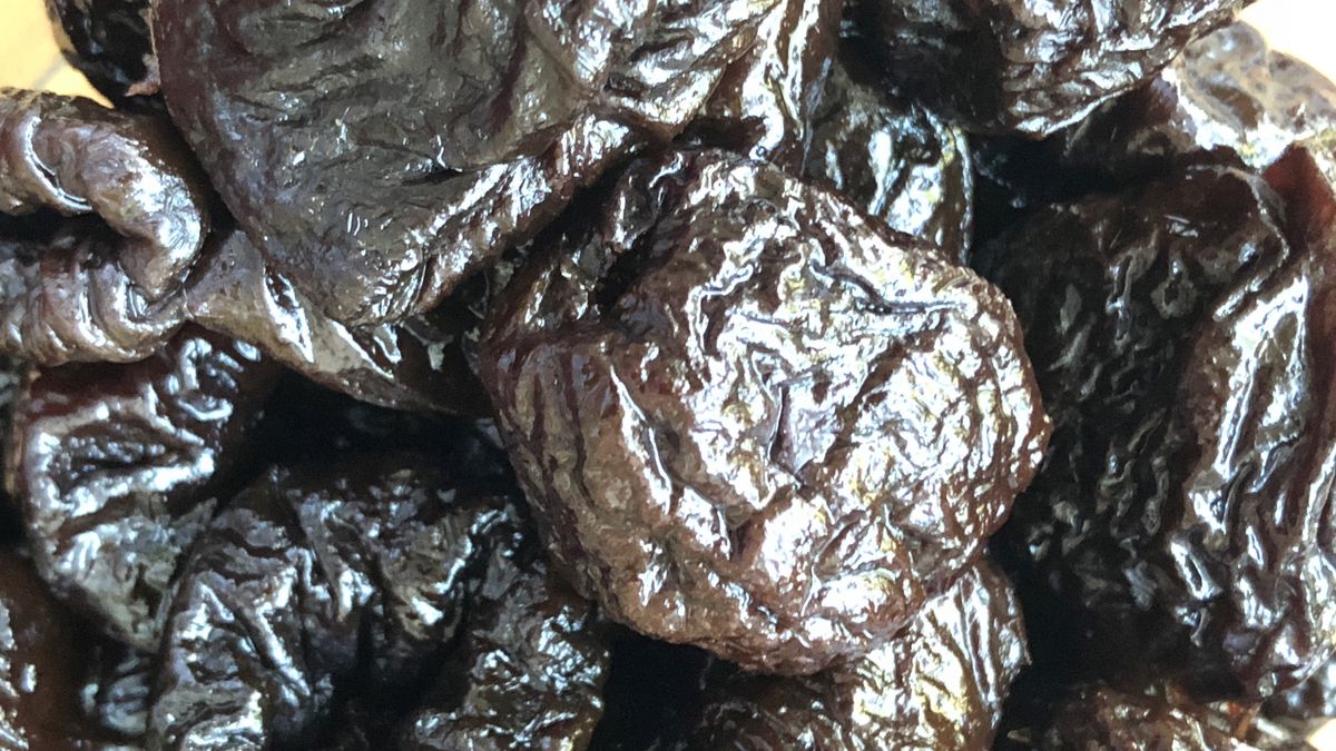Suszone śliwki to źródło cennych witamin i minerałów