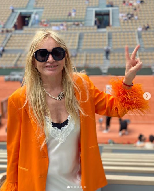 Gwiazdy wspierają Igę Świątek podczas finału Roland Garros