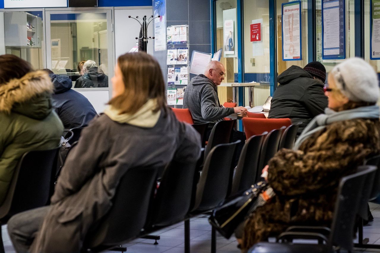 Takie są wyliczenia emerytur stażowych. Projekt ciągle bez "klepnięcia" kolejnego rządu
