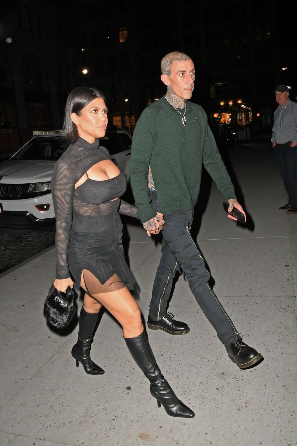 Kourtney Kardashian i Travis Barker idą na imprezę Kendall Jenner
