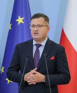 Stróżyk: otoczenie Dudy ukrywa informacje o działaniach Macierewicza