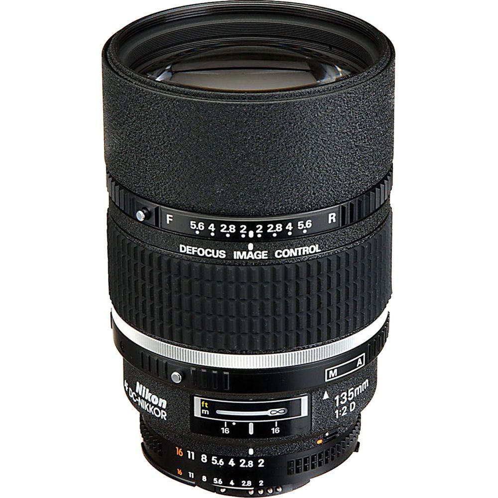 Nikon AF Nikkor 135mm f/2D DC