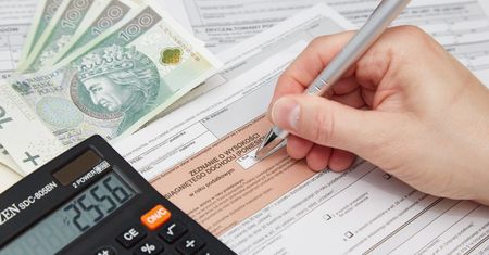 Zwrot podatku 2025. Dostałeś takiego maila? Skarbówka: To oszustwo