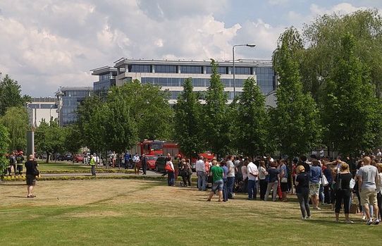 Alarm bombowy i ewakuacja w siedzibach Ringier Axel Springer Polska, Telewizji Polskiej i KRRiT