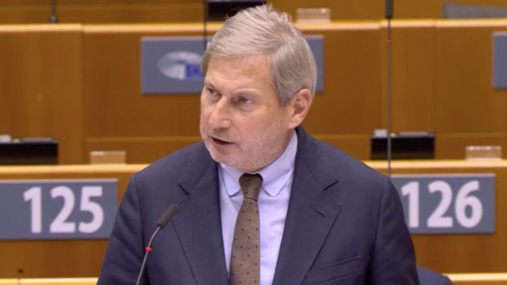 Johannes Hahn zapewnił, że polsko-węgierskie weto nie zablokuje prac nad Funduszem Odbudowy