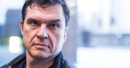Andrzej Poczobut. "Lepiej siedzieć w więzieniu, niż się szmacić przed reżimem"