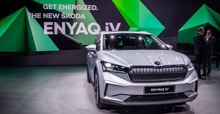 Skoda Enyaq iV oficjalnie. Pierwszy kontakt z czeskim elektrykiem