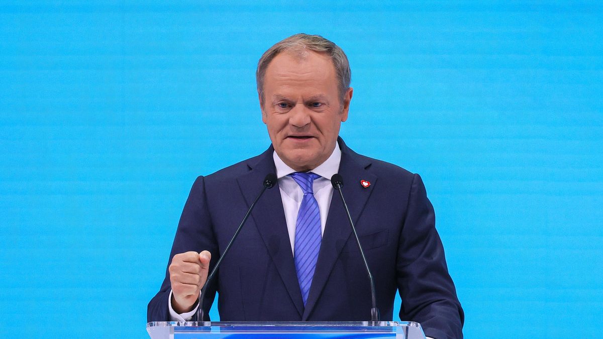 Warszawa, 25.10.2025. Premier Donald Tusk przemawia na konwencji krajowej Platformy Obywatelskiej w ATM Studio w Warszawie, 25 bm. Podczas wydarzenia zainicjowany zostanie proces stworzenia nowego ugrupowania wraz z Nowoczesną i Inicjatywą Polską. (aldg) PAP/Paweł Supernak