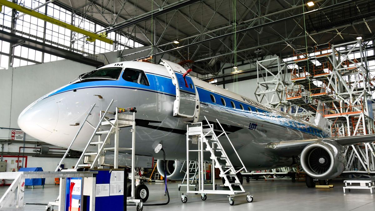 Retro ilustracja wykonana z okazji 95. rocznicy powstania LOT-u.