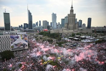 82. rocznica Powstania Warszawskiego. Stolica oddaje hołd Bohaterom