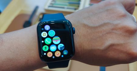Lepiej usiądźcie. Apple Watch Pro może być droższy od iPhone'a 14