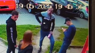 Policja publikuje zdjęcia. To podejrzewani o udział w pobiciu