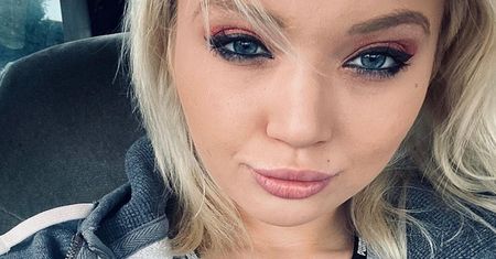 Była bezdomna i uzależniona. Gwiazda porno zmarła w wieku 27 lat