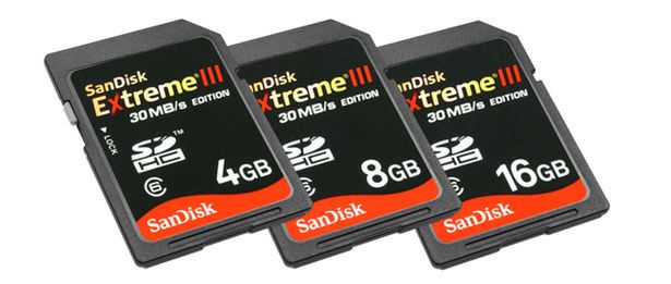 30 MB/s transferu karty SanDisk Extreme III 1