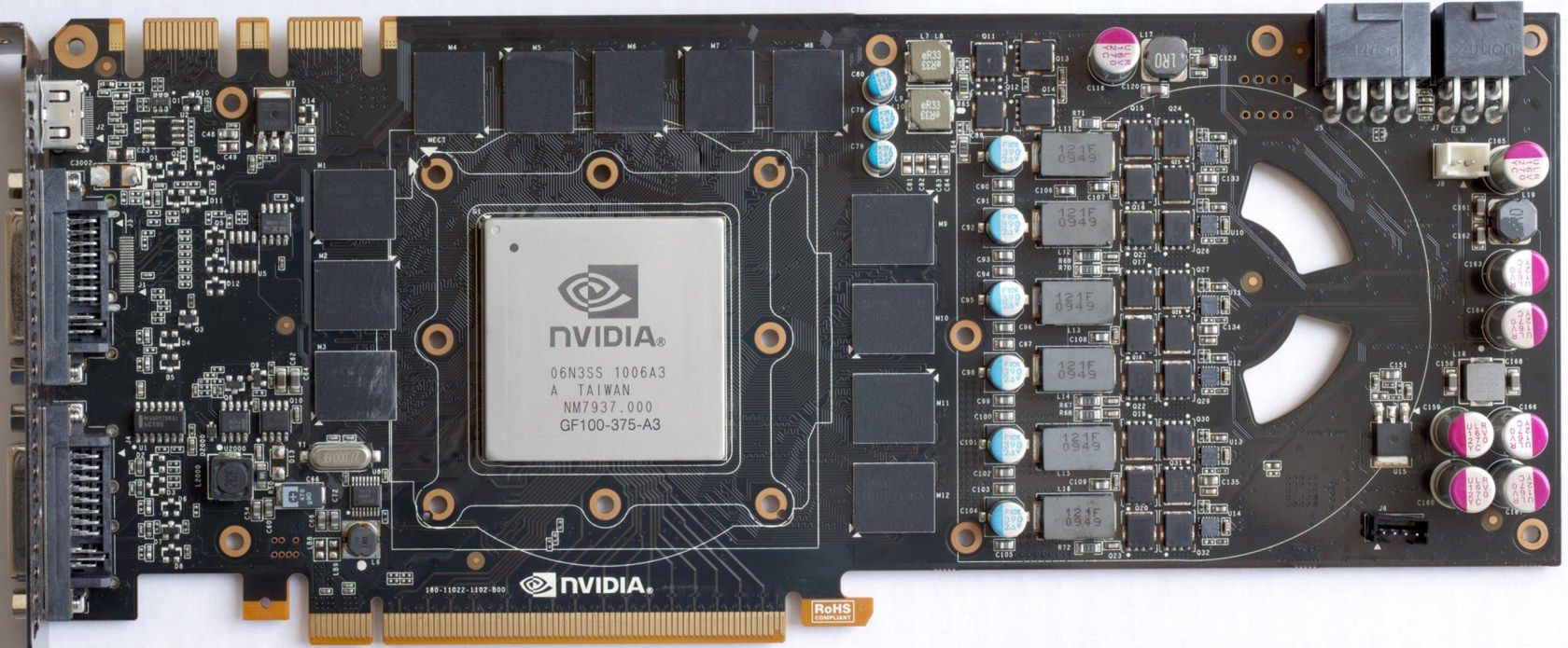Nvidia GeForce GTX 580 - ATI Radeon HD 6900 dostanie baty? 1