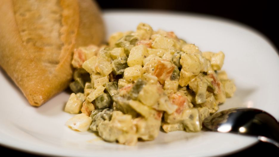 Przepis na najstarszą sałatkę jarzynową 