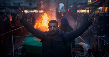 Zamieszki po strzelaninie w Paryżu. "Jest gorąco". Macron reaguje