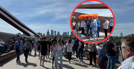 Kładka w Warszawie niczym zachodni deptak? Niektórzy próbują robić tu biznes