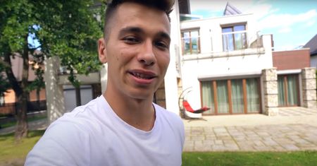 To on jest bardziej popularny w sieci niż Robert Lewandowski. Ma zaledwie 24 lata