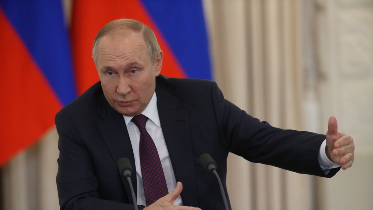 SOCHI, RUSSIA - OCTOBER 31 (RUSSIA OUT) Russian President Vladimir Putin speaks during his press conference at the Rus Sanatorium , October,31,2022, in Sochi, Russia. Leaders of Russia, Armenia and Azerbaijan gathered at Russia's Black Sea resort of Sochi for a tripartite meeting. (Photo by Contributor/Getty Images)