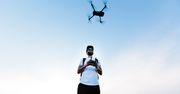 Jak prawidłowo latać dronem? O tym musisz pamiętać