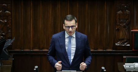 "Śmiech na sali", "Wstyd". Posłanki bez litości wobec byłego premiera