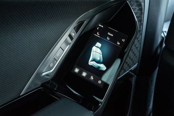 Podróż limuzyną. Tak wygląda wnętrze nowego BMW serii 7