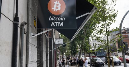 Spektakularny spadek bitcoina. Topnieją fortuny kryptobogaczy