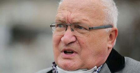 Śmierć po szczepionce na COVID-19? Prof. Krzysztof Simon oczekuje dochodzenia