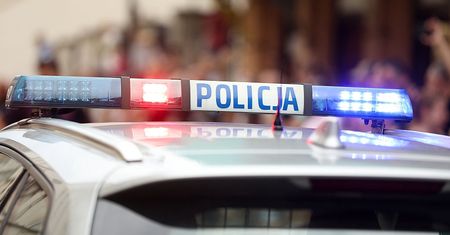 To nie potrącenie. Rowerzysta leżał na drodze. Nie żyje