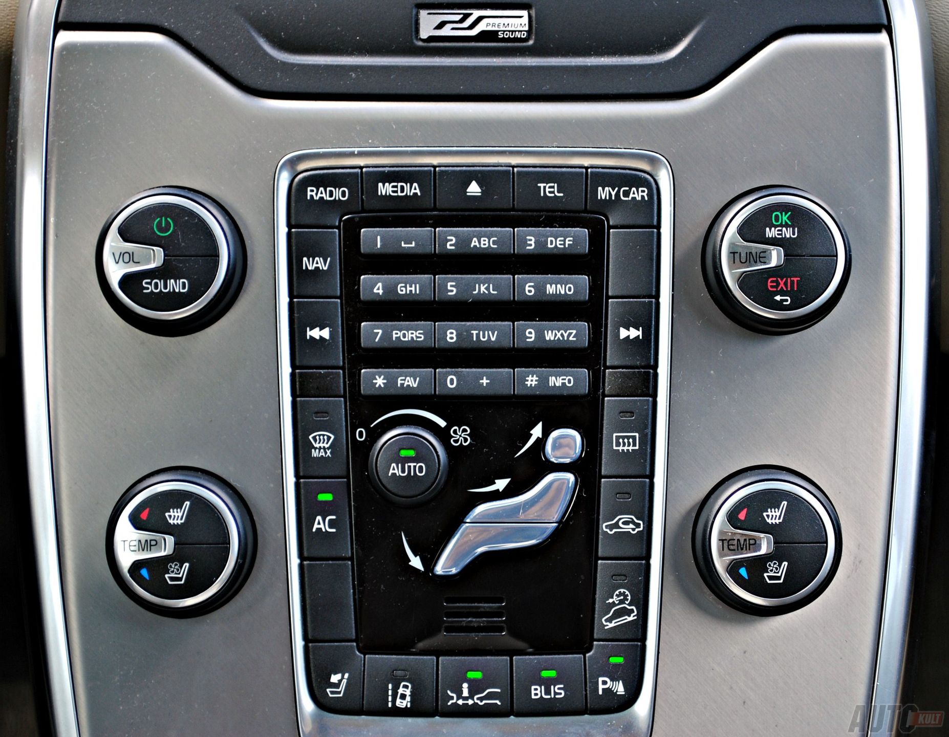 Volvo XC70