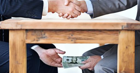 Zatrudnienie na czarno — jakie niesie zagrożenia?