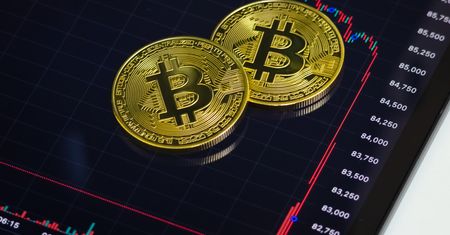 Najgorszy miesiąc bitcoina od 2022 roku? Oto co się dzieje na rynku