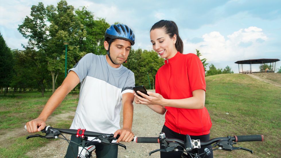 Jedziemy na wycieczkę rowerem! Jakie aplikacje warto mieć w smartfonie? 1