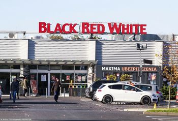 Gigant planuje zwolnienia grupowe. 800 osób straci pracę