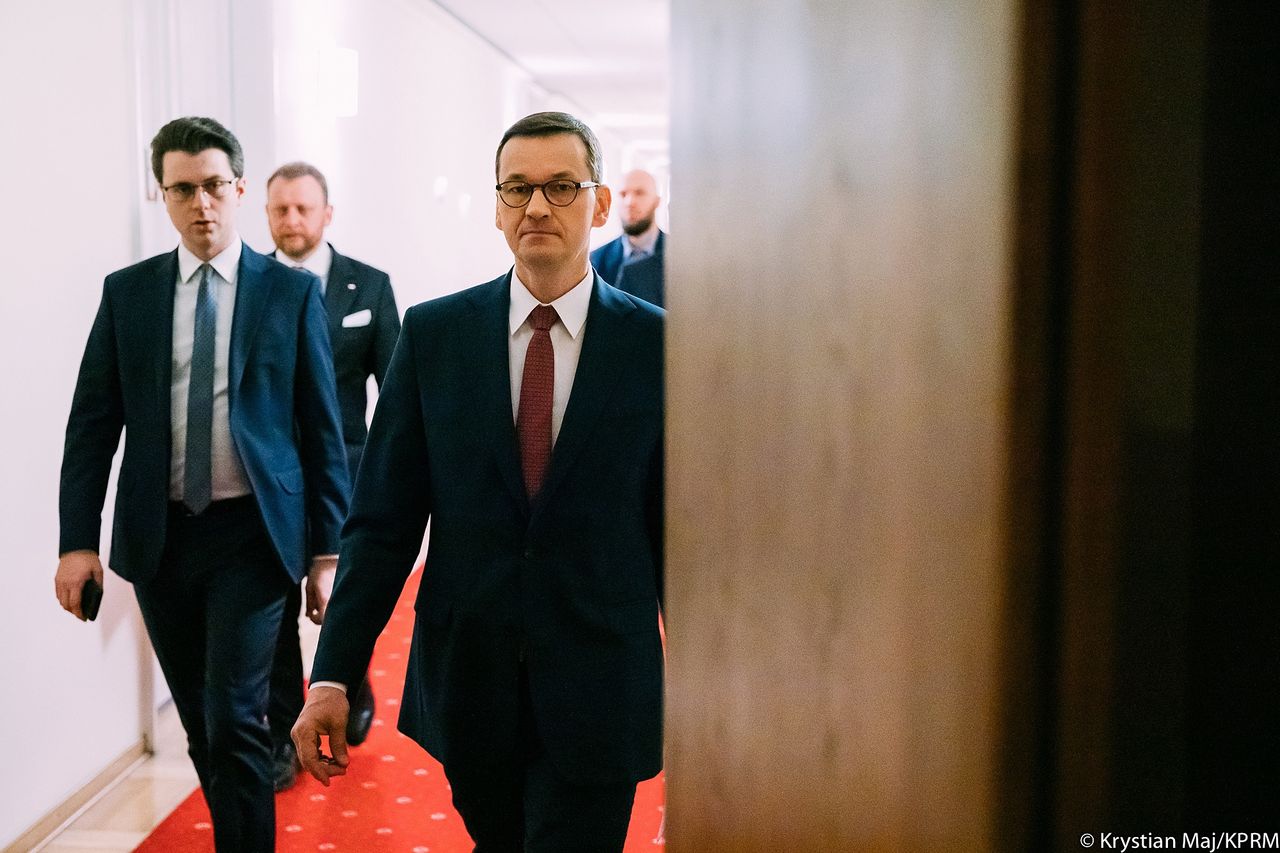 Polski ład. Kolejne opóźnienie, premier negocjuje z Gowinem